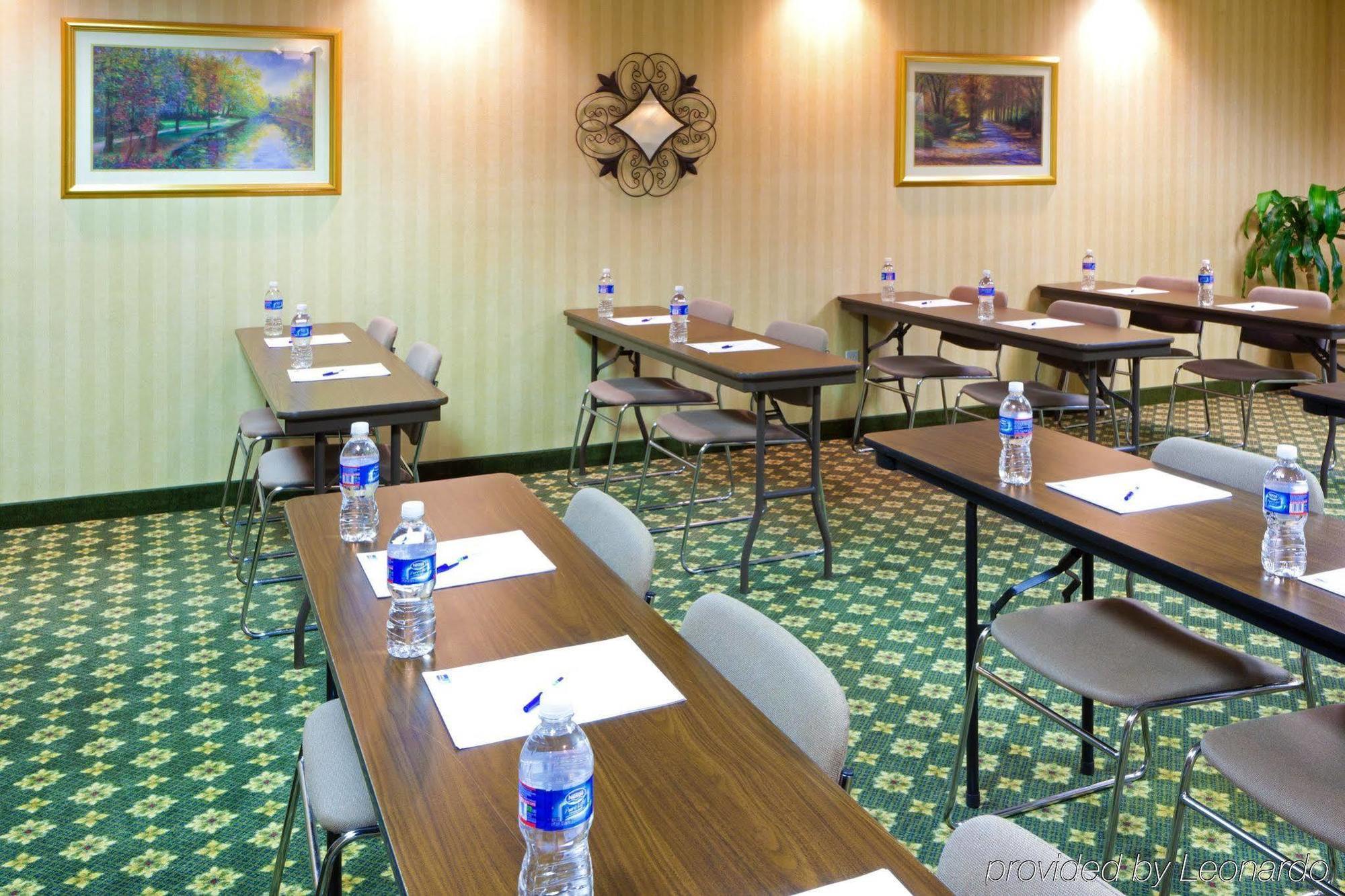 Holiday Inn Express Irwin Pa Tpk Exit 67 By Ihg Kültér fotó